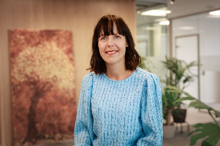 Elin Smith, Odal Sparebank
