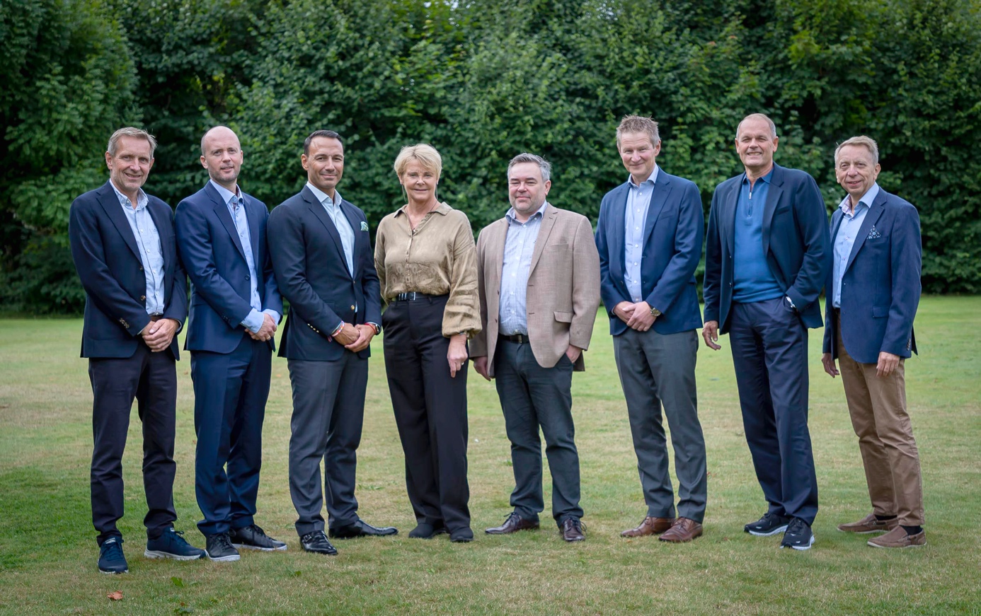 Bilde av ledergruppen – fra venstre: Øivind Gulbrandsen, Erik Lyngdal, Robin Østby, Elin Evjen, Espen Olsen, Odd-Arne Hoel, Tore Tenold og Paul Jacobsen.