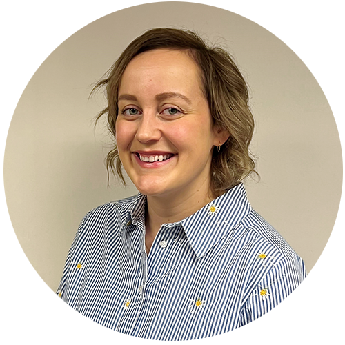 Bærekraftsdirektør Pia Amalie Sundt.
Smilende kvinne i blå bluse.